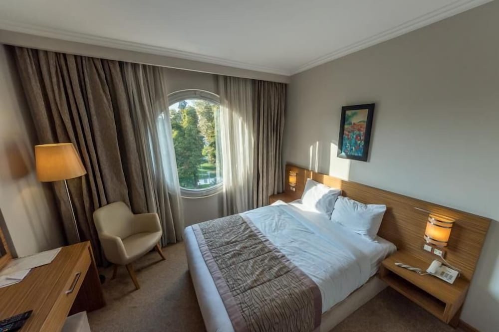 Hotel Almina Park Rezervasyon