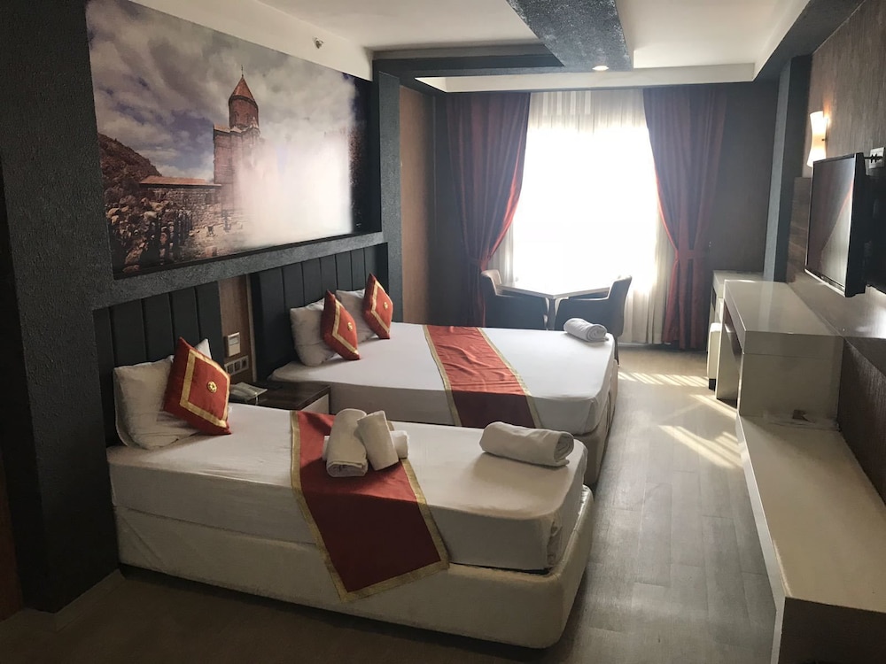 Ozcelik Hotel Rezervasyon
