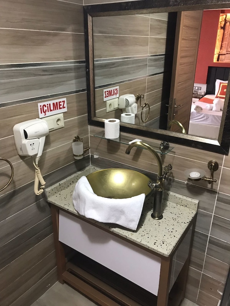 Ozcelik Hotel Rezervasyon