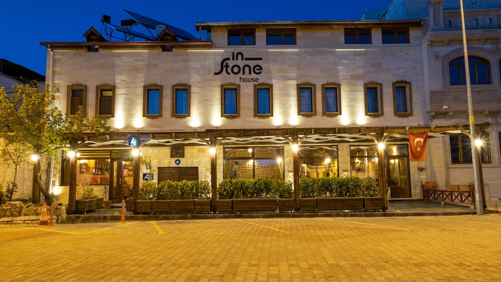 In Stone House Rezervasyon