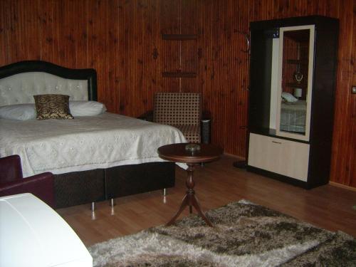 Kayzer Hotel Rezervasyon