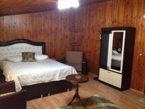 Kayzer Hotel Rezervasyon