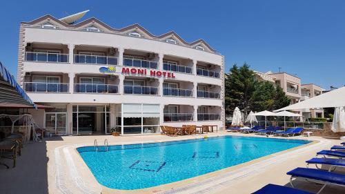 Moni Hotel Rezervasyon