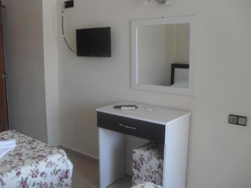 Moni Hotel Rezervasyon