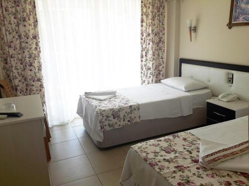 Moni Hotel Rezervasyon