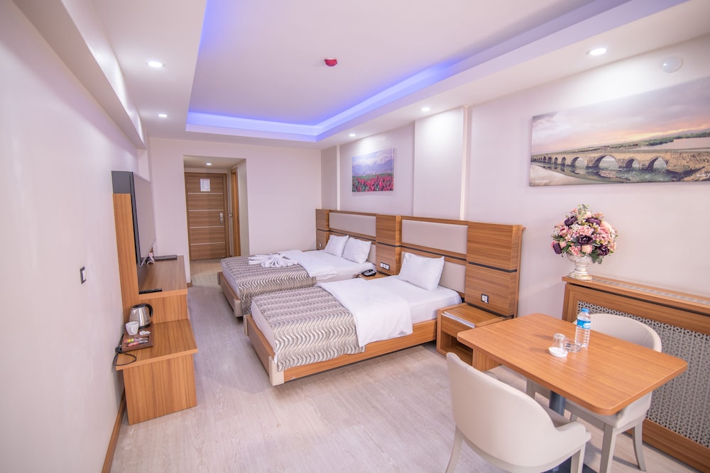 Mus Grand Hotel Rezervasyon