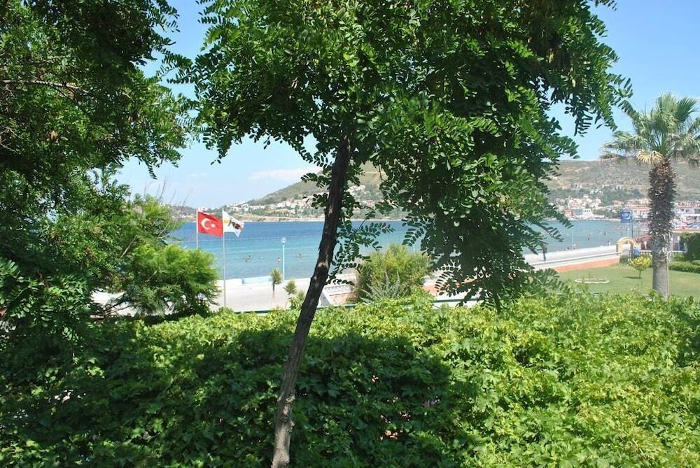 Naz Hotel Rezervasyon
