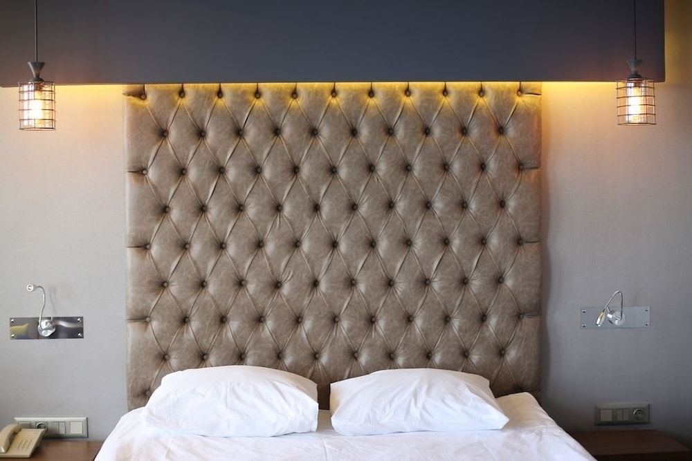 Peronti Hotel Rezervasyon