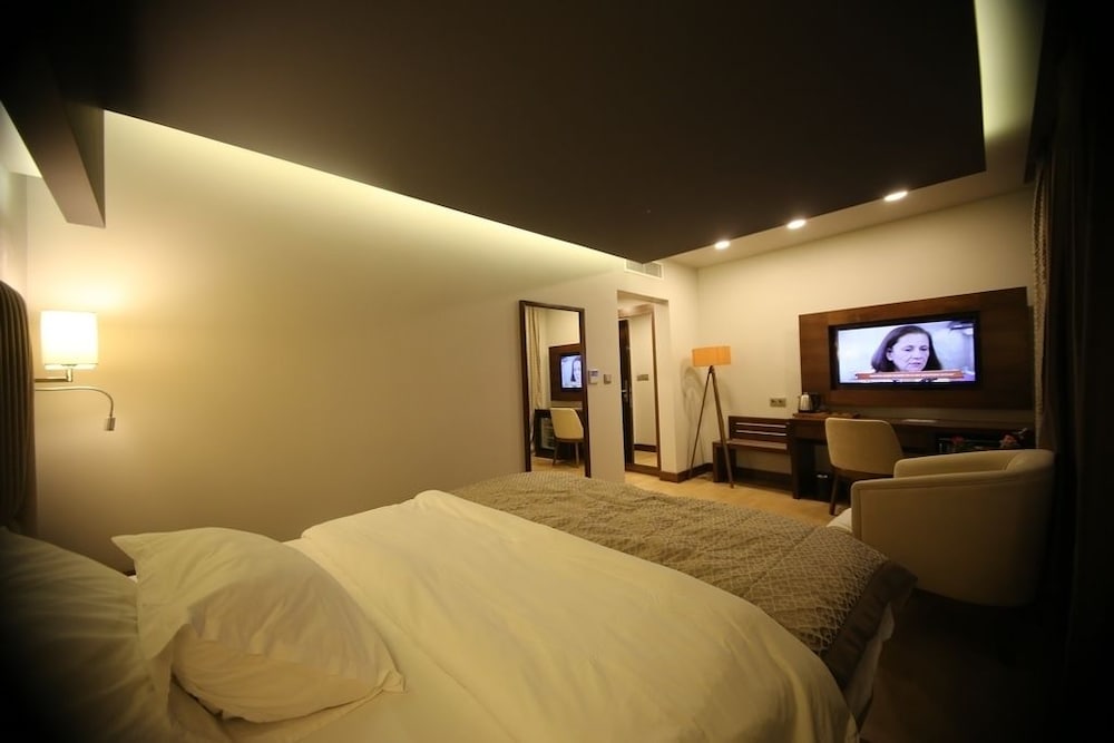 Peronti Hotel Rezervasyon