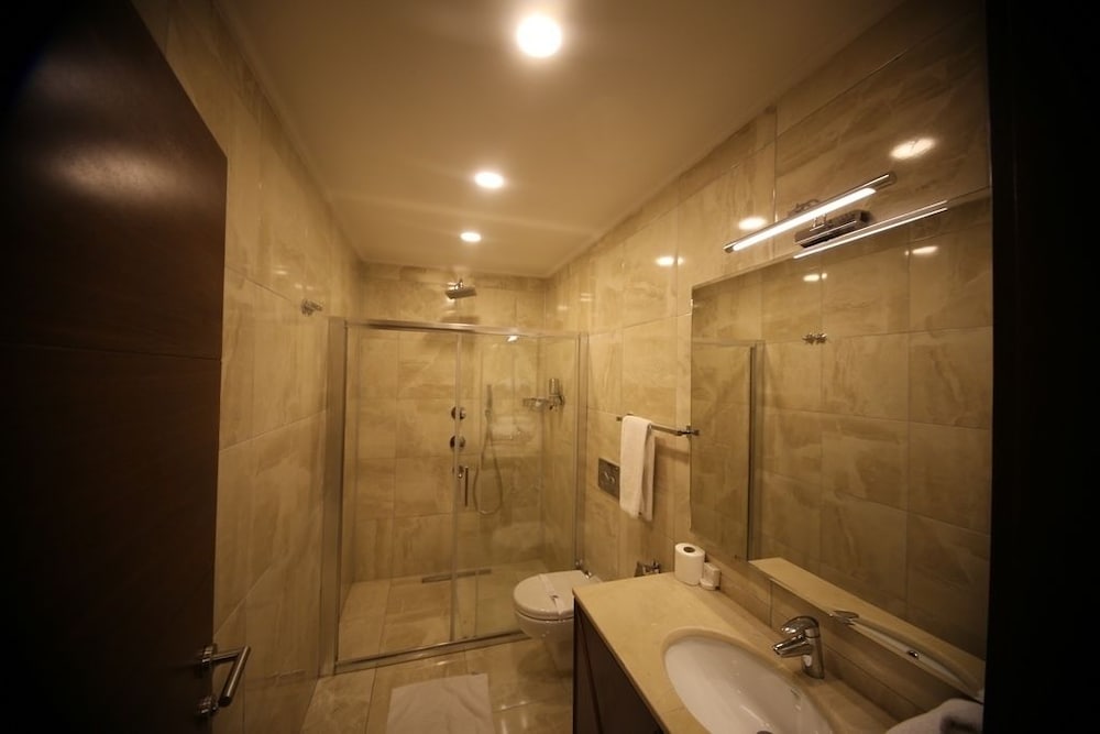 Peronti Hotel Rezervasyon