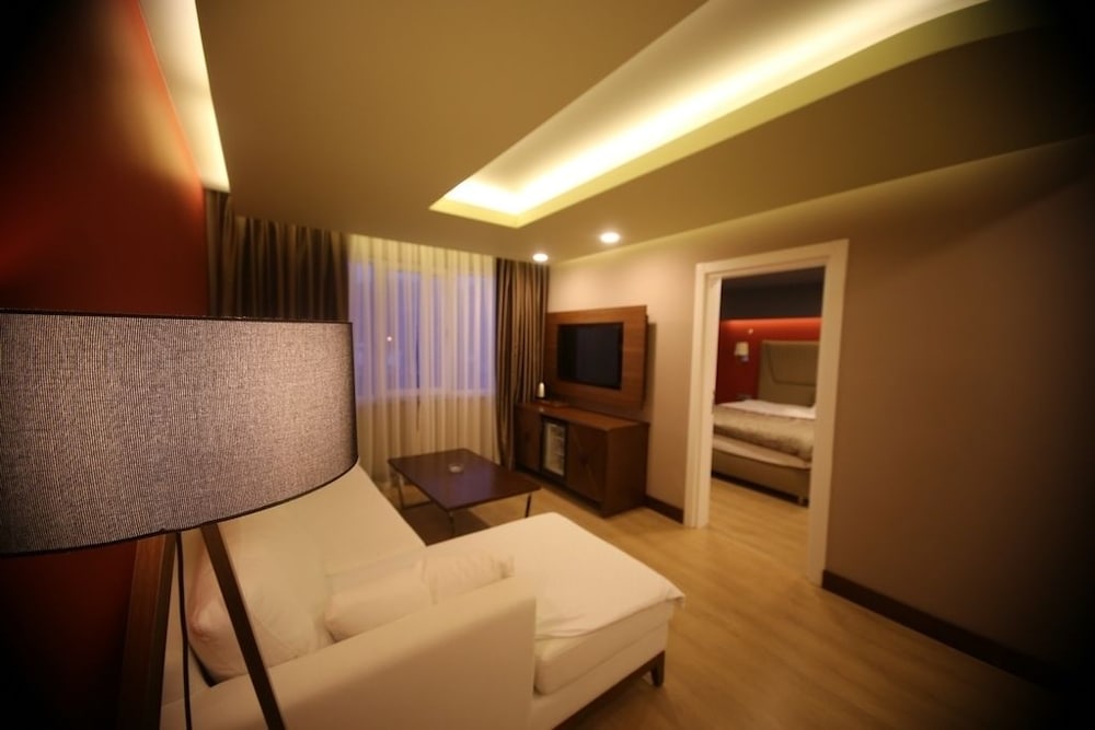 Peronti Hotel Rezervasyon