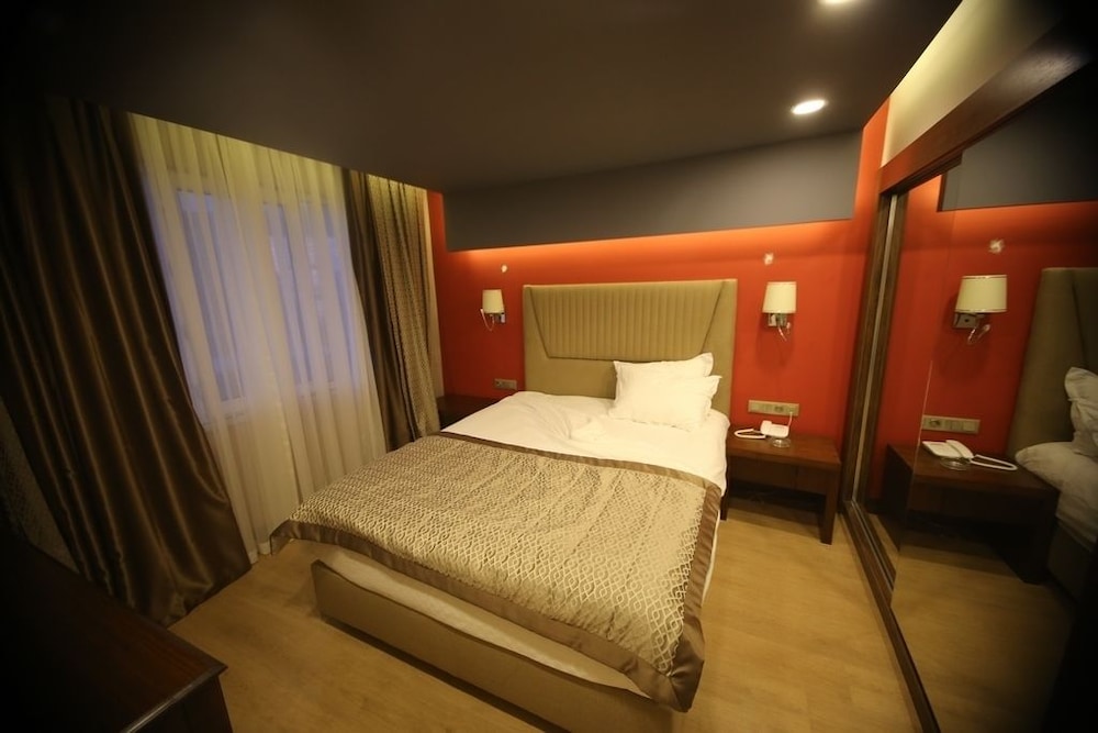 Peronti Hotel Rezervasyon