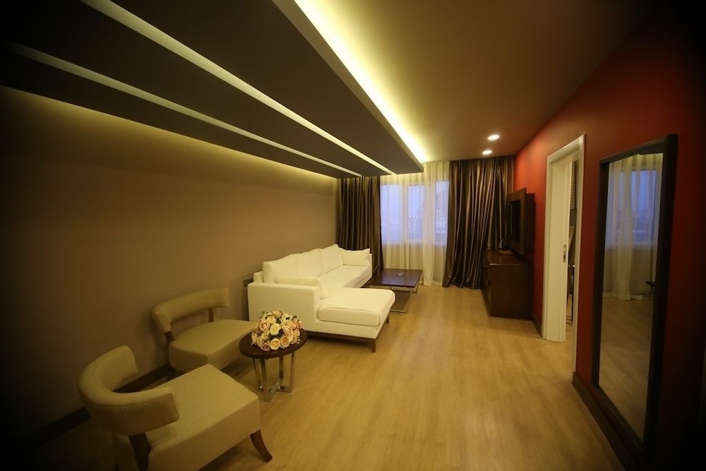 Peronti Hotel Rezervasyon
