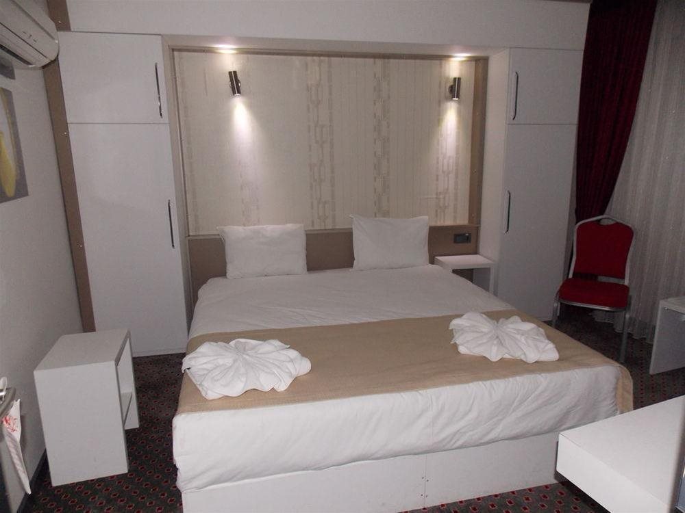 Lovcen House Hotel Rezervasyon