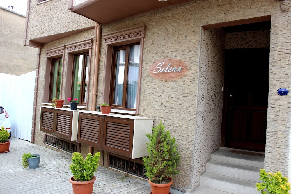 Selena Hotel Rezervasyon