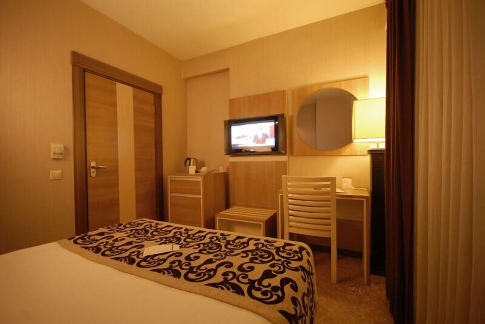 Serace Hotel Rezervasyon