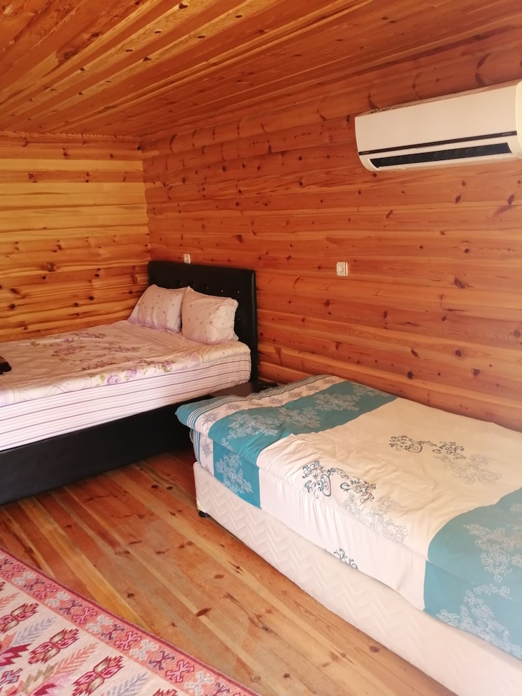 Oba Kütük Evleri Rezervasyon