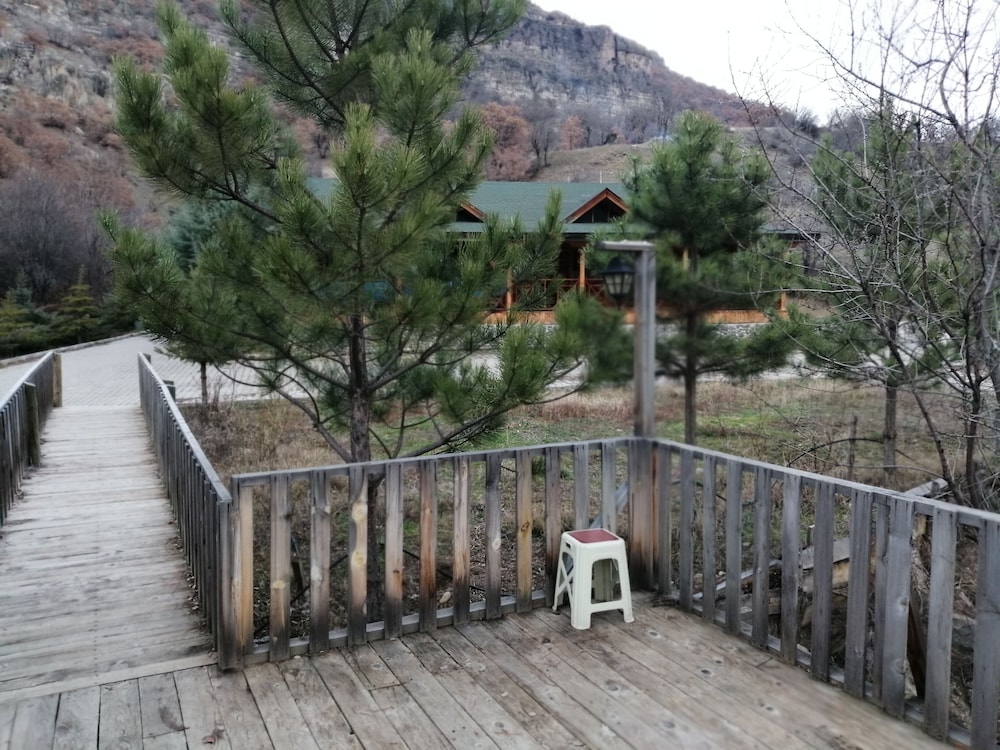 Oba Kütük Evleri Rezervasyon