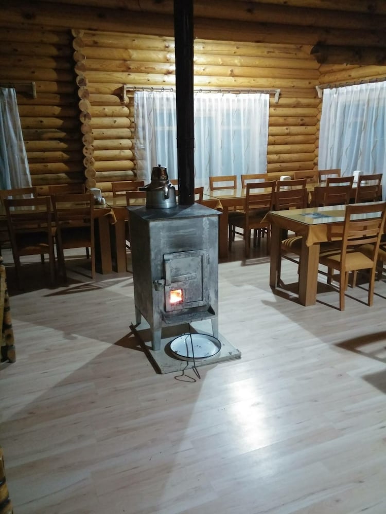 Oba Kütük Evleri Rezervasyon