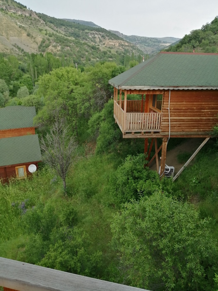 Oba Kütük Evleri Rezervasyon