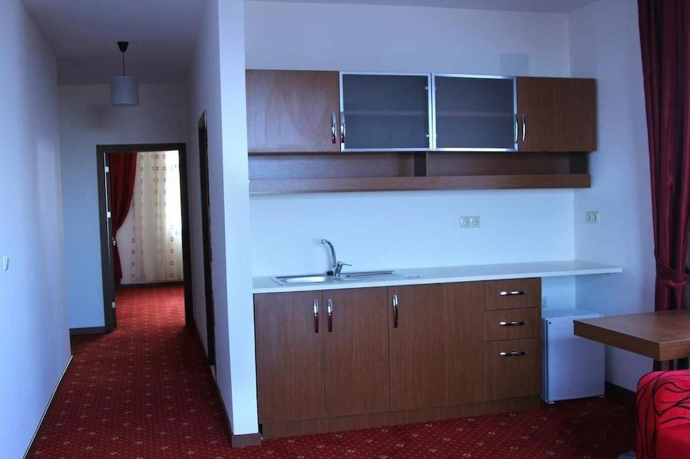 Hasdikoz Abdik Hotel Rezervasyon