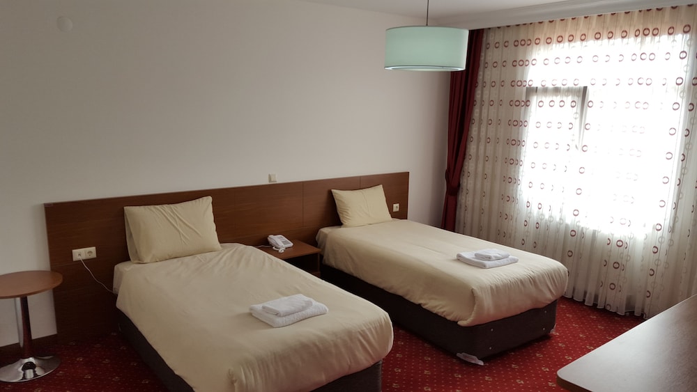 Hasdikoz Abdik Hotel Rezervasyon