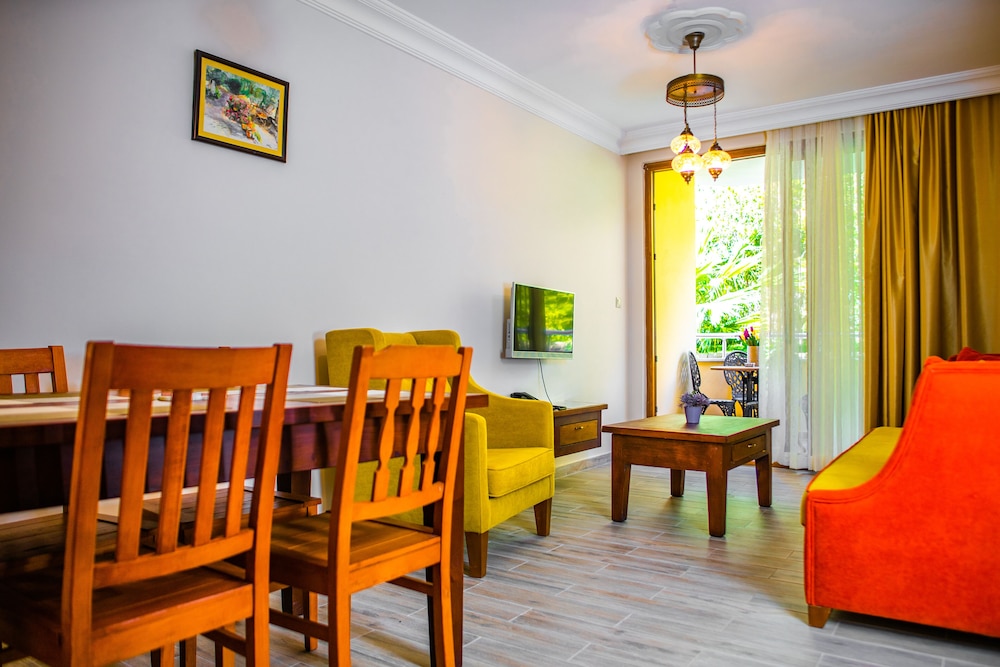 Dores Residence Rezervasyon