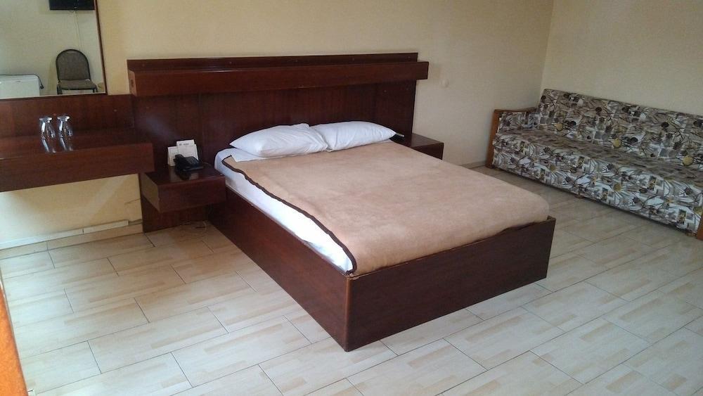 Ege Gunes Hotel Rezervasyon