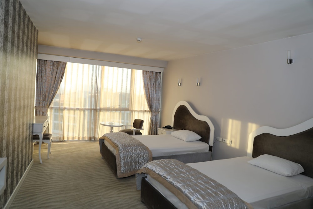 Grand Merpond Otel Rezervasyon