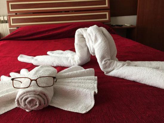 Hotel Ünlü Rezervasyon