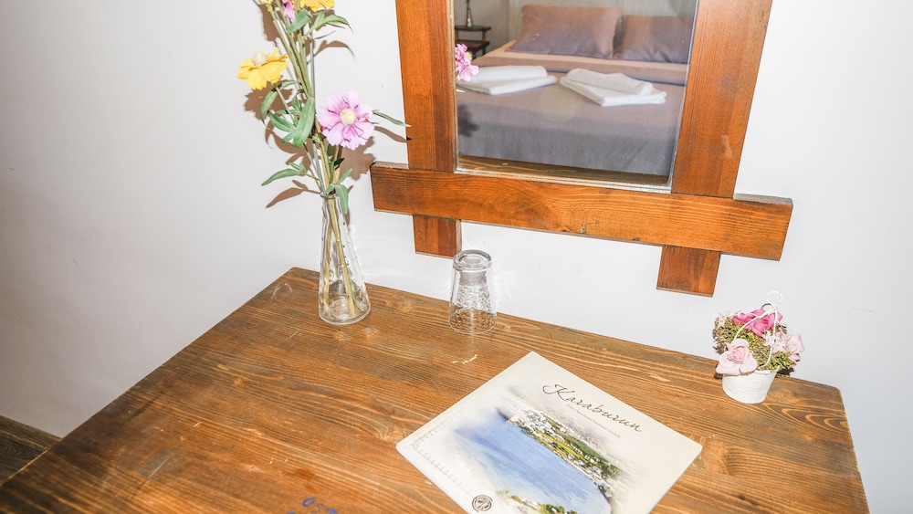 Karaburun Konak Hotel Rezervasyon
