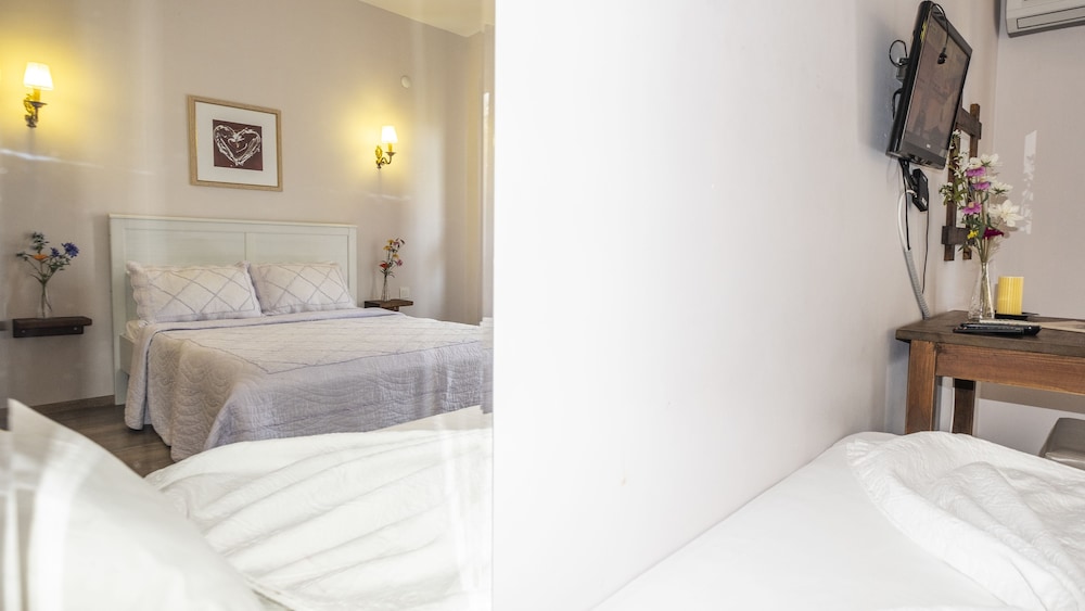 Karaburun Konak Hotel Rezervasyon