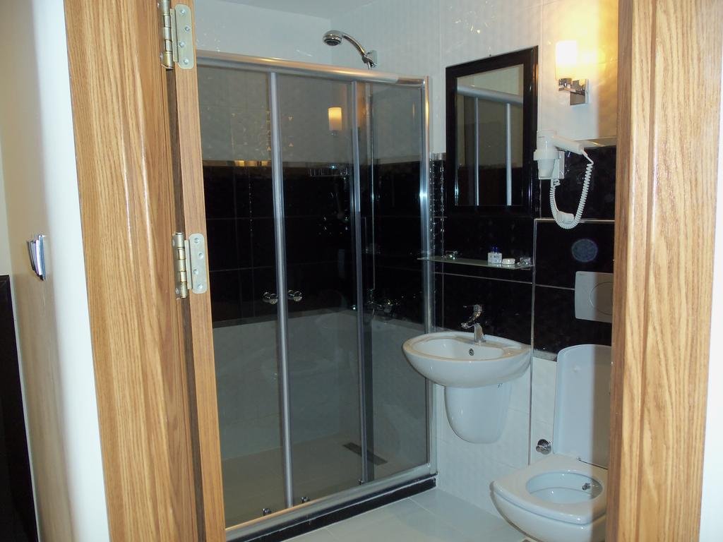 Ferah Hotel Rezervasyon