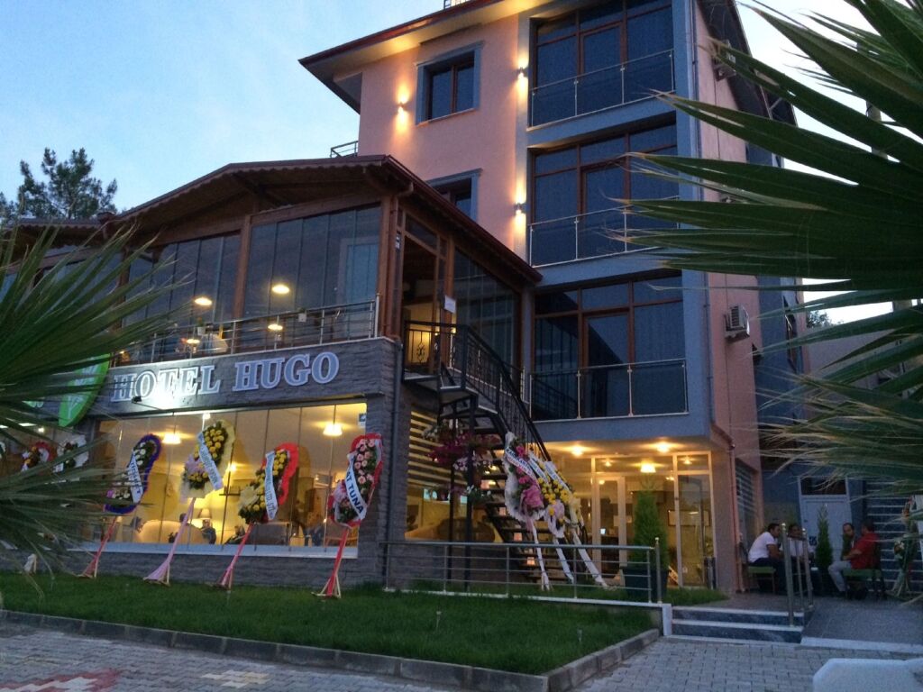 Hotel Hugo Rezervasyon