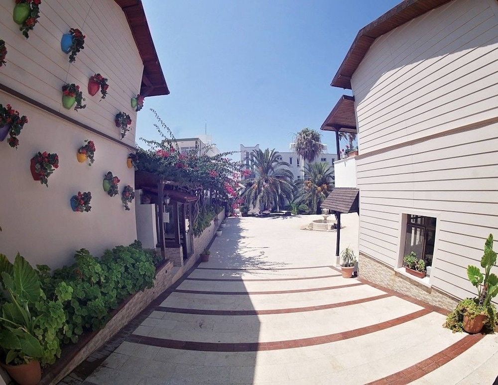 Palm Beach Arsuz Rezervasyon