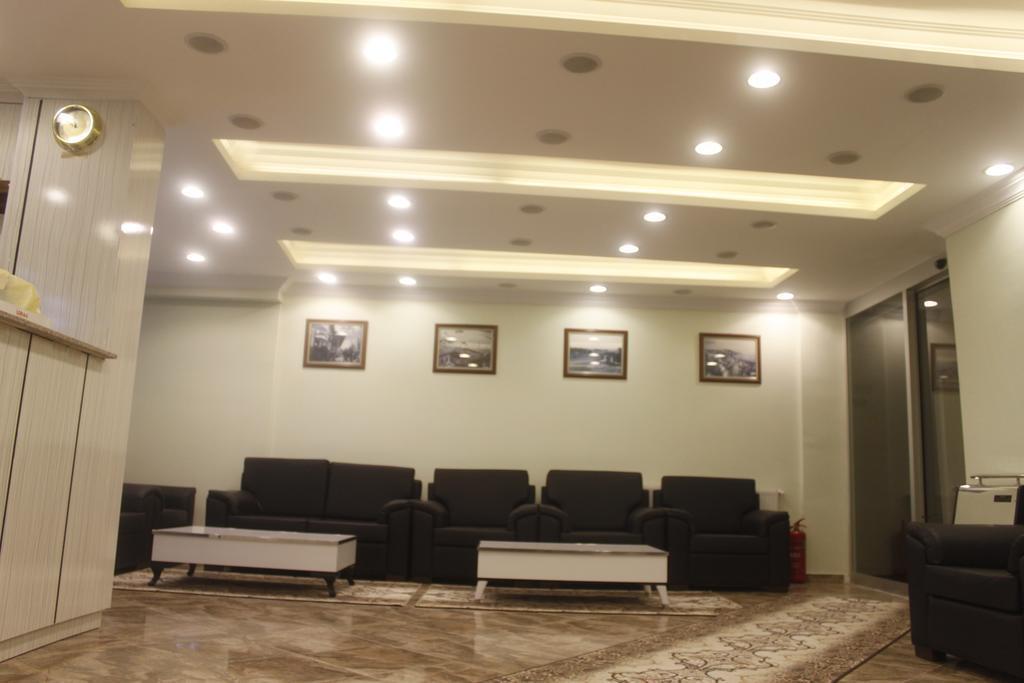 Hotel Paradise Lost Rezervasyon