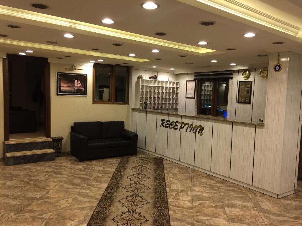 Hotel Paradise Lost Rezervasyon