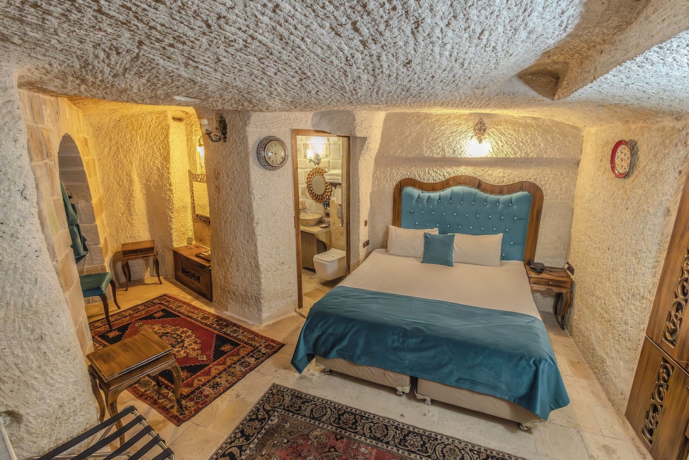 Miracle Cave Hotel Rezervasyon