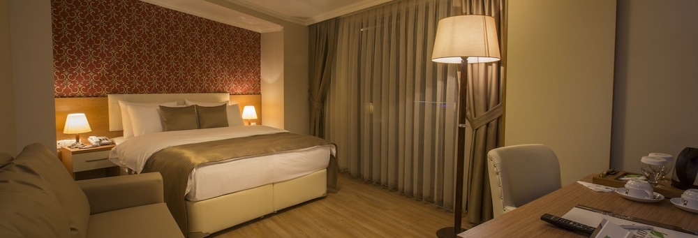 Park Square Hotel Rezervasyon