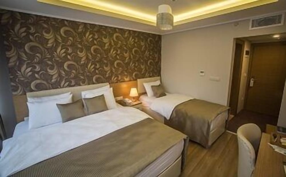 Park Square Hotel Rezervasyon