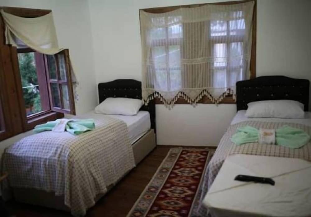 White House Beyaz Konak Rezervasyon