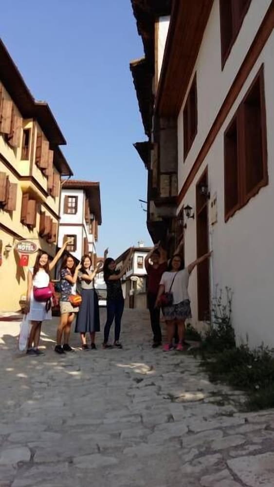 White House Beyaz Konak Rezervasyon