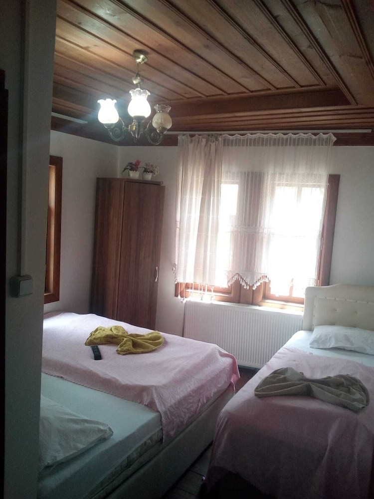 White House Beyaz Konak Rezervasyon