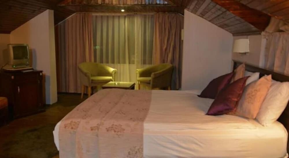 Abant Gol Evleri Rezervasyon