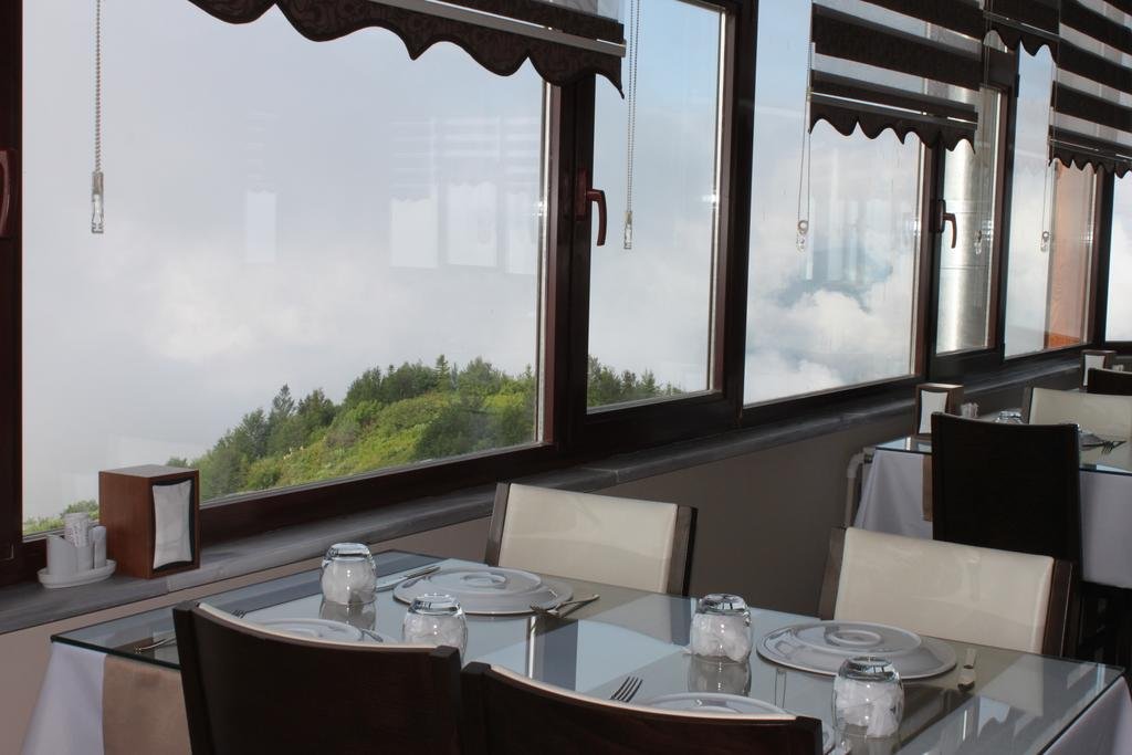 Aymeydani Hotel Café Restaurant Rezervasyon