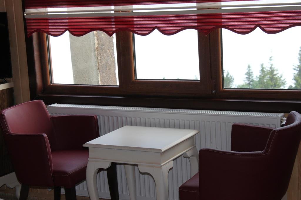 Aymeydani Hotel Café Restaurant Rezervasyon