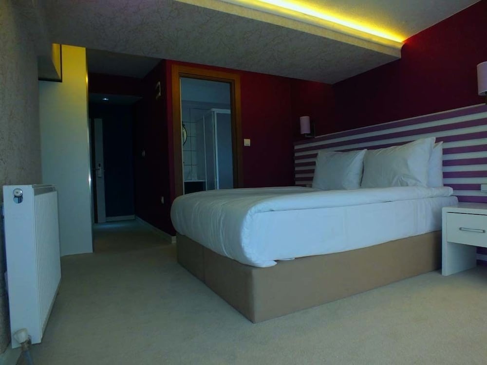 Cebeci Lotis Hotel Rezervasyon