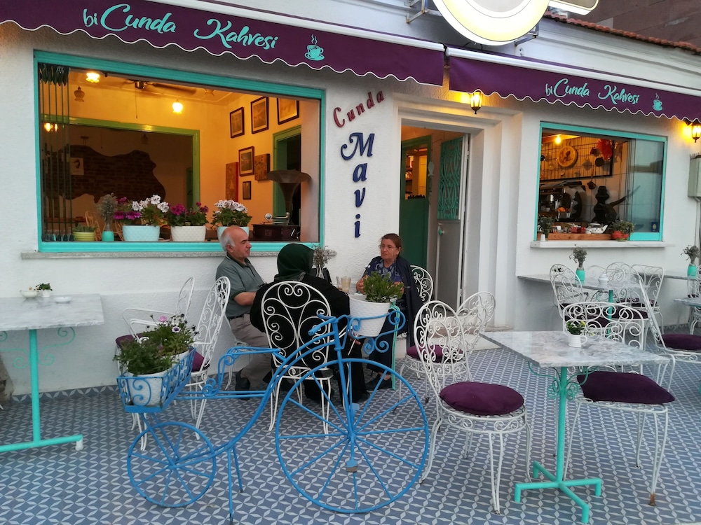 Cunda Mavi Hotel Rezervasyon