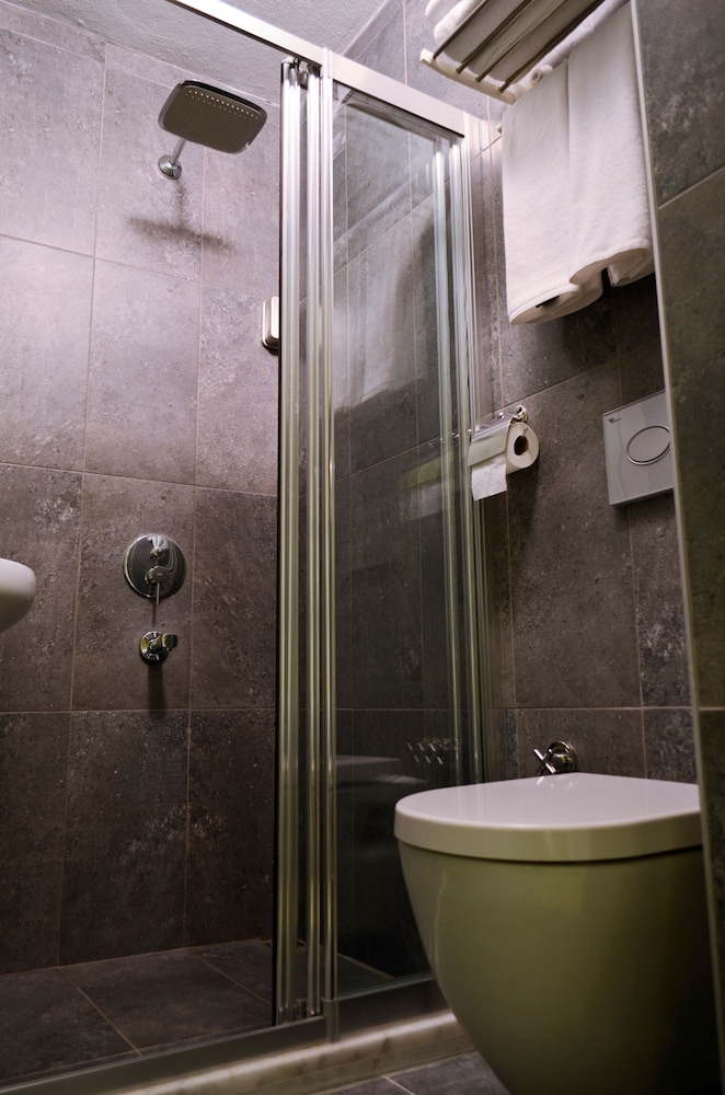 Cunda Mavi Hotel Rezervasyon