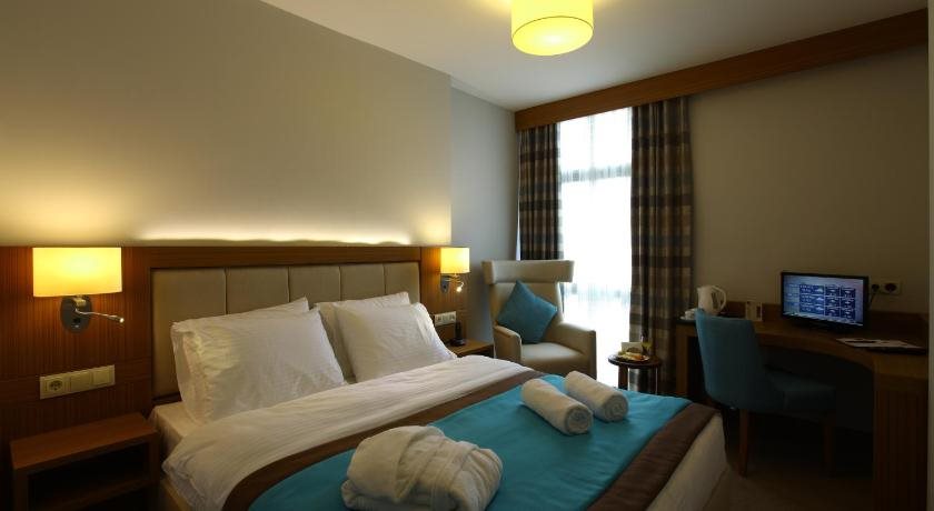 Ela Hotel Rezervasyon